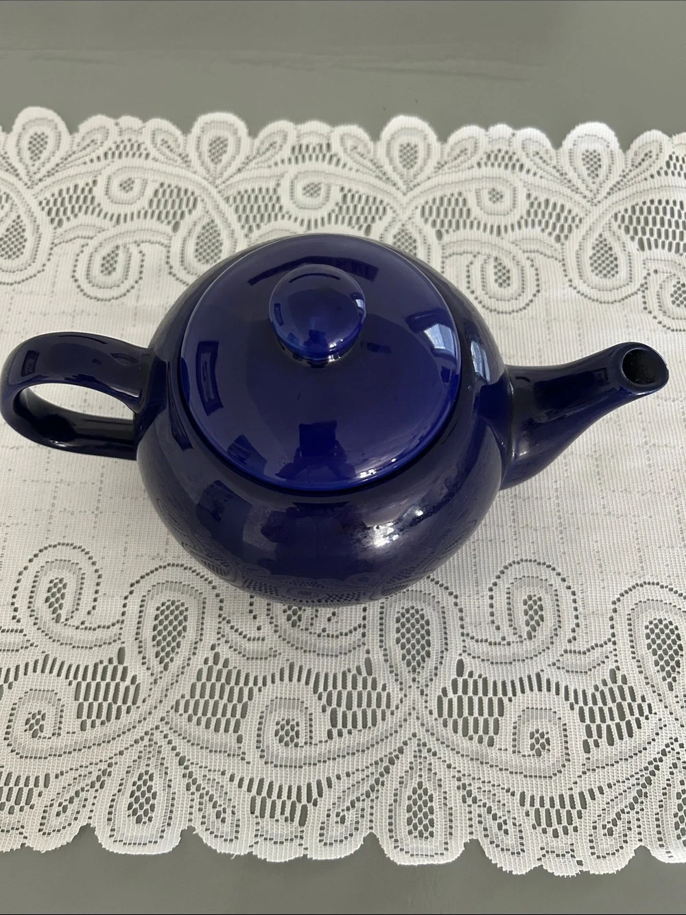 Vintage Blue Ceramic Teapot with Lid no call outs